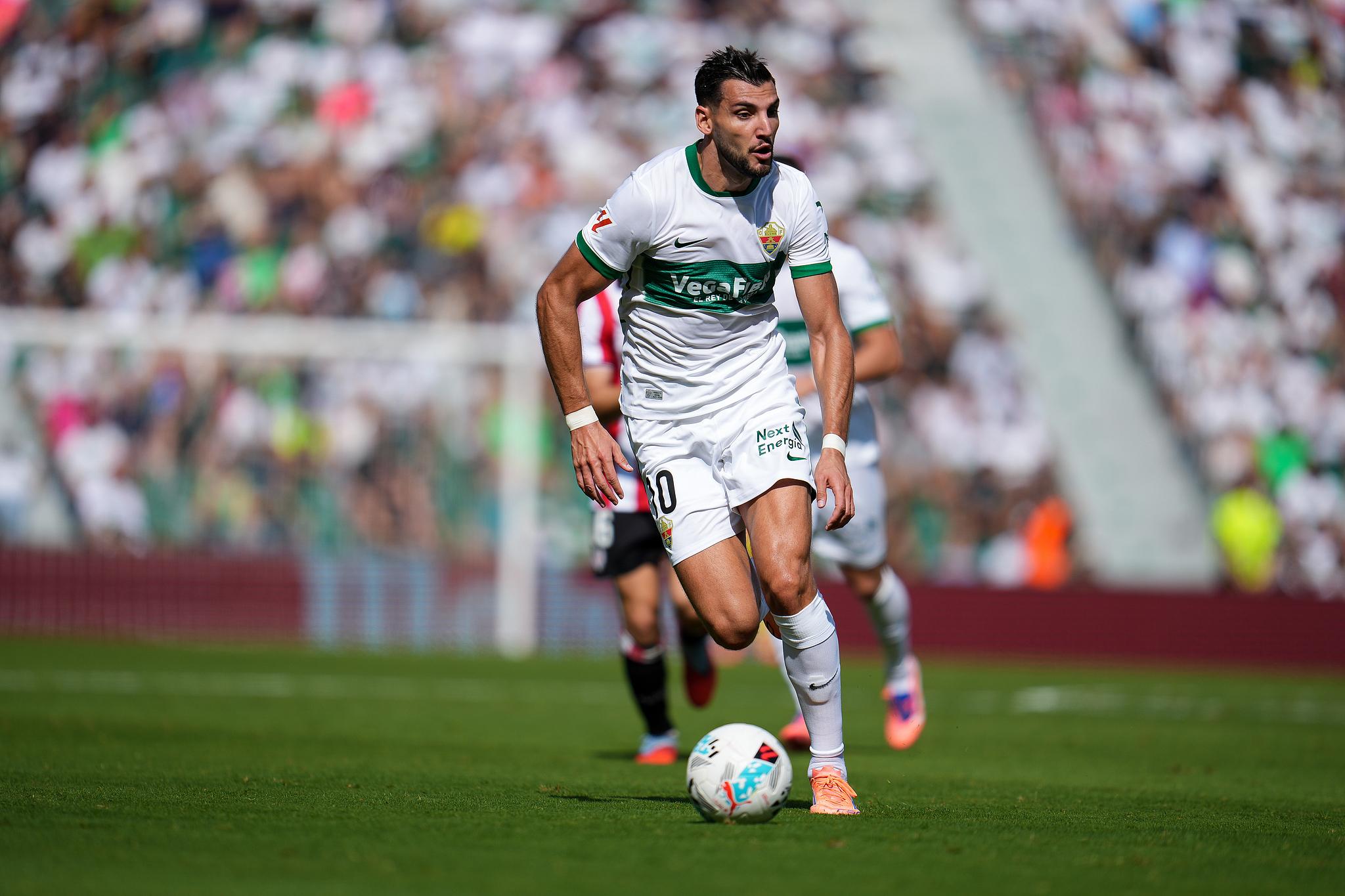 开云登录入口地址-拉法·米尔准备迎接埃尔切对阵巴萨的挑战